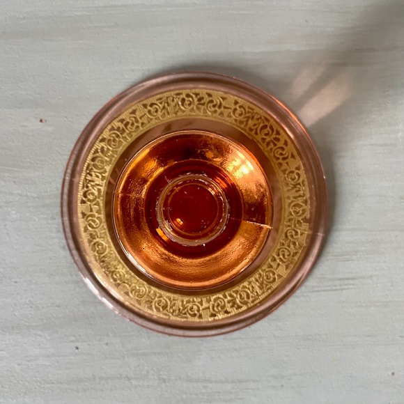 VINTAGE Gorgeous Depression Era Sandwich Glass Candle Holder Gold Paint Accent - Picture 5 of 9